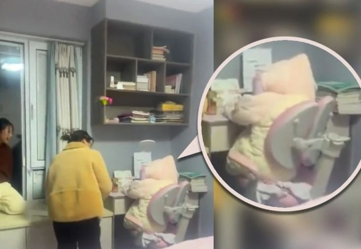 Bé gái tránh việc học bài bằng cách "chế tạo" một con búp bê từ quần áo để thay thế. (Nguồn: SCMP)