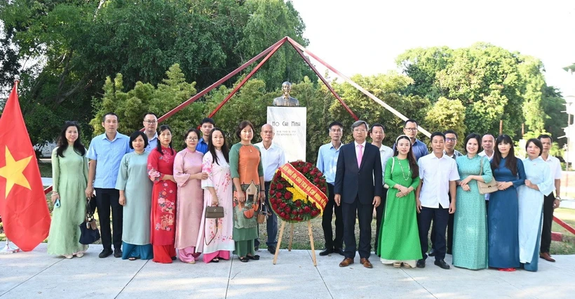 Tư tưởng và đạo đức Hồ Chí Minh mãi là tấm gương với cộng đồng người Việt ở Cuba