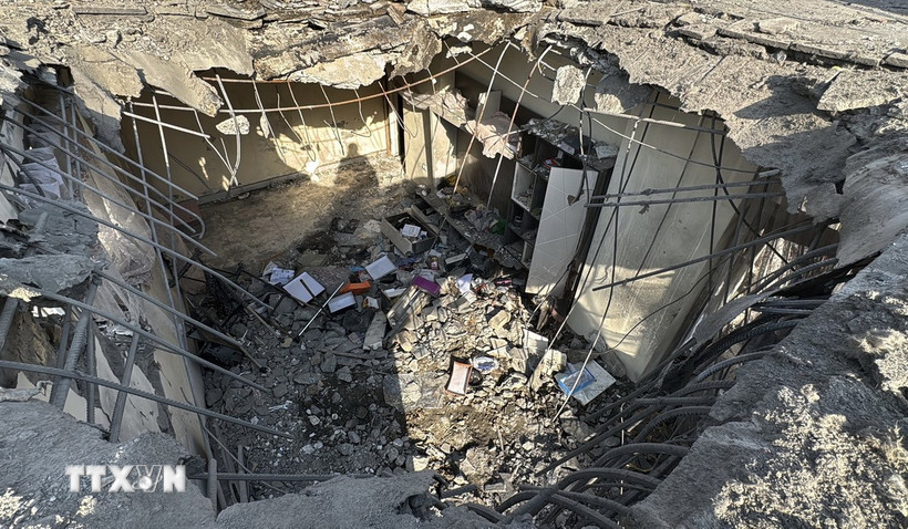 Một công trình ở Kabul, Afghanistan bị phá hủy sau khi trúng không kích của máy bay chiến đấu Pakistan, ngày 16/10/2025. (Nguồn: Anadolu Agency/TTXVN)