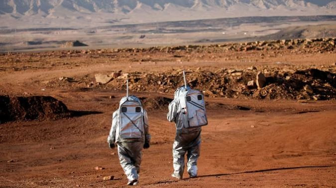 Điều kiện sống ở Sao Hỏa gần giống với trên Trái Đất chúng ta: thời tiết trên Sao Hỏa cũng có sự thay đổi theo mùa, một ngày trên đó dài 24 giờ 39 phút. (Nguồn: Reuters)