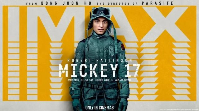 "Mickey 17" của đạo diễn Hàn Quốc Bong Joon Ho đã xuất sắc giành vị trí quán quân tại phòng vé Bắc Mỹ trong tuần đầu ra mắt. (Nguồn: Criticalpopcorn)