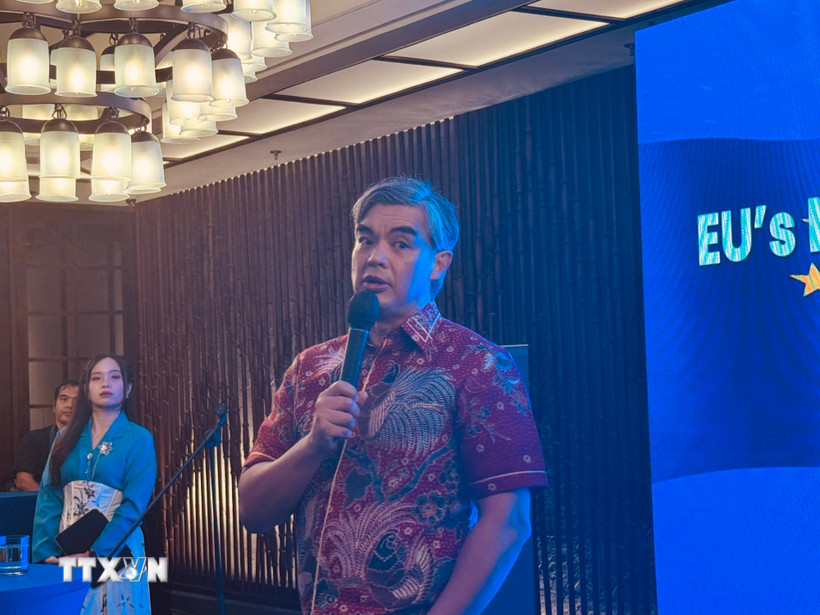 Đại sứ EU tại ASEAN Sujiro Seam. (Ảnh: Đỗ Quyên/TTXVN)