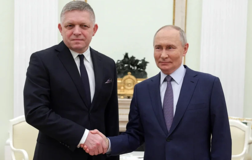 Thủ tướng Slovakia Robert Fico và Tổng thống Nga Vladimir Putin. (Nguồn: Reuters)