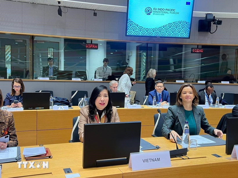 Thứ trưởng Bộ Ngoại giao Lê Thị Thu Hằng tại Diễn đàn IPMF-4. (Ảnh : TTXVN phát)