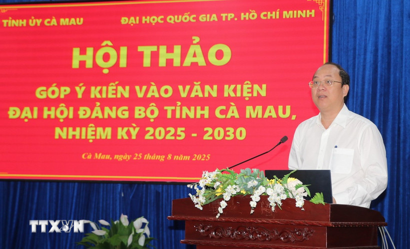 Bí thư Tỉnh ủy Cà Mau Nguyễn Hồ Hải phát biểu khai mạc Hội thảo. (Ảnh: Tuấn Kiệt/TTXVN)