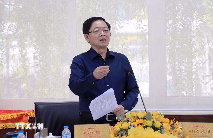 Phó Thủ tướng Hồ Quốc Dũng phát biểu tại buổi làm việc với Công ty Cổ phần Rau quả thực phẩm An Giang. (Ảnh: Văn Sĩ/TTXVN)