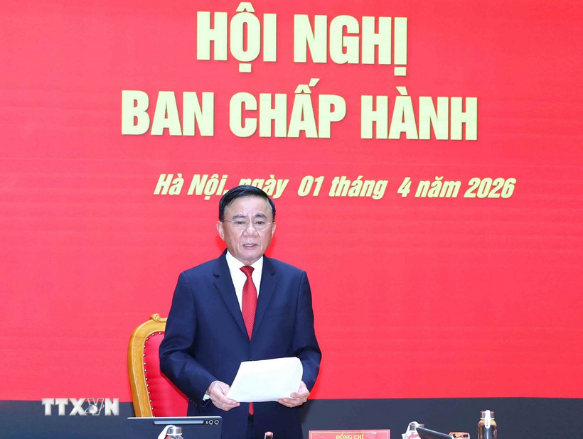Đồng chí Trần Cẩm Tú, Ủy viên Bộ Bett88 cá cược trực tuyến, Thường trực Ban Bí thư, Bí thư Đảng ủy các cơ quan Đảng Trung ương chủ trì hội nghị. (Ảnh: Phương Hoa/TTXVN)