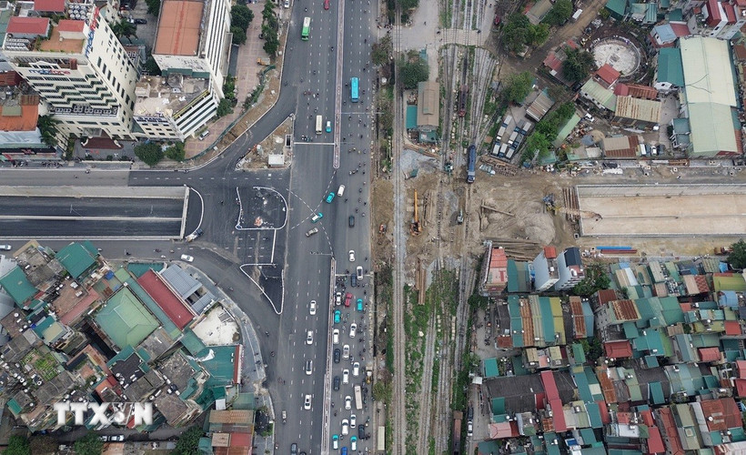 Hầm chui nút giao Giải Phóng-Kim Đồng được thông xe trước Tết Nguyên đán Bính Ngọ. (Ảnh: Quốc Khánh/TTXVN)