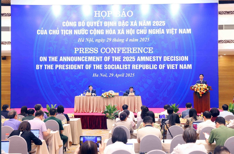 Quang cảnh buổi họp báo. (Ảnh: Phạm Kiên/TTXVN)