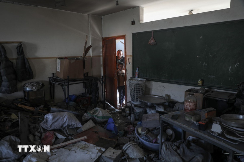 Tòa nhà bị phá hủy do xung đột tại Dải Gaza. (Ảnh: THX/TTXVN)