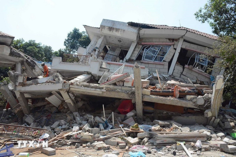 Hiện trường khu vực dân cư bị ảnh hưởng bởi động đất ở thủ đô Naypyidaw. (Ảnh: TTXVN phát)