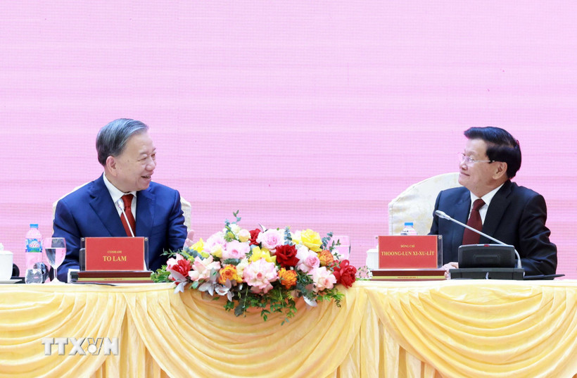 Tổng Bí thư Tô Lâm và Tổng Bí thư, Chủ tịch nước Lào Thongloun Sisoulith tại hội nghị. (Ảnh: Thống Nhất/TTXVN)