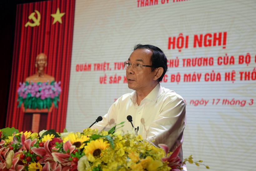 Bí thư Thành ủy Thành phố Hồ Chí Minh Nguyễn Văn Nên phát biểu chỉ đạo Hội nghị. (Ảnh: Tiến Lực/TTXVN)