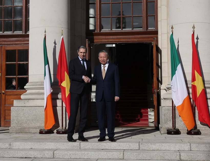 Tổng Bí thư, Chủ tịch nước Tô Lâm trong cuộc gặp Thủ tướng Ireland Simon Harris tại thủ đô Dublin, ngày 3/10/2024. (Ảnh: Trí Dũng/TTXVN)