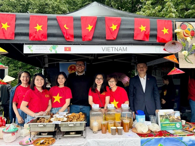 Tỏa sáng hương vị Việt tại Lễ hội văn hóa ẩm thực Prague 2025
