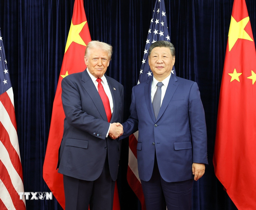 Chủ tịch Trung Quốc Tập Cận Bình điện đàm với Tổng thống Mỹ Donald Trump