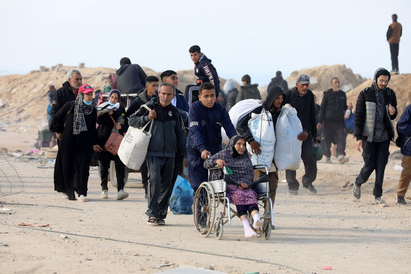 Người tị nạn trở về nhà tại Dải Gaza. (Nguồn: THX/TTXVN)