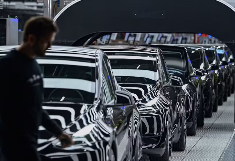 Những chiếc xe Model Y được chụp ảnh trong lễ khai trương nhà máy Gigafactory mới của Tesla dành cho xe điện tại Gruenheide, Đức. (Nguồn: Reuters)