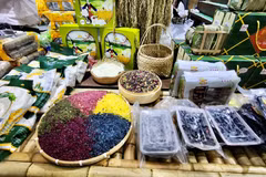 Nông sản vùng cao được quảng bá tại hội chợ. (Ảnh: Trịnh Huyền)