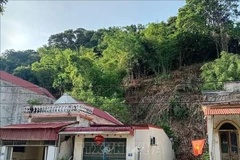 Vết nứt lớn kéo dài ở xã Linh Sơn-Thanh Hóa, nguy cơ cao cho tính mạng và tài sản người dân