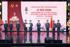 Trung tâm Phát thanh-Truyền hình Quân đội đón nhận Huân chương Bảo vệ Tổ quốc hạng Ba