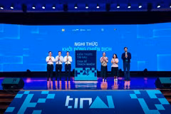 Nghi thức khởi động Chiến dịch TinAI? và ra mắt bản tin "Thật - Giả, kiểm chứng" do Cục An ninh mạng và phòng, chống tội phạm sử dụng công nghệ cao (A05), Bộ Công an phát động. (Ảnh: PV/Vietnam+)