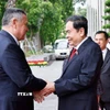 Chủ tịch Quốc hội Trần Thanh Mẫn đón Chủ tịch Hạ viện Uzbekistan Nuriddin Ismoilov. (Ảnh: Doãn Tấn/TTXVN)