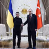 Tổng thống Thổ Nhĩ Kỳ Recep Tayyip Erdogan (phải) trong cuộc gặp người đồng cấp Ukraine Volodymyr Zelensky tại Ankara, ngày 15/5/2025. (Ảnh: THX/TTXVN)