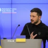 Tổng thống Ukraine Volodymyr Zelensky. (Nguồn: PAP/TTXVN)