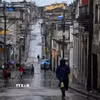 Mưa trước khi bão Melissa đổ bộ tại Santiago de Cuba, Cuba ngày 28/10/2025. (Nguồn: REUTERS/TTXVN)