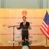 Tổng Lãnh sự Hoàng Anh Tuấn phát biểu tại buổi lễ. (Nguồn: TTXVN phát)
