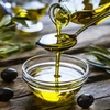 Khoảng 13,8% thành phần của dầu ôliu là chất béo bão hòa, trong khi 10,5% là chất béo không bão hòa đa như axit béo omega-6 và omega-3. (Nguồn: Getty Images)