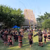 Tiết mục văn hóa, nghệ thuật của các dân tộc Tây Nguyên tại Làng Văn hóa-Du lịch các dân tộc Việt Nam. (Ảnh: Khánh Hòa/TTXVN)