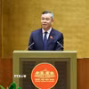 Bộ trưởng Bộ Tài chính Ngô Văn Tuấn, thừa ủy quyền của Thủ tướng Chính phủ, trình bày Tờ trình về dự thảo Nghị quyết của Quốc hội về việc ban hành một số quy định về thuế bảo vệ môi trường, thuế giá trị gia tăng, thuế tiêu thụ đặc biệt đối với xăng, dầu và nhiên liệu bay. (Ảnh: Doãn Tấn/TTXVN)