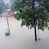 Các tuyến đường ở Thái Nguyên ngập sâu trong nước do cơn mưa kéo dài từ 19h ngày 20/6. (Ảnh: Trần Trang/TTXVN)