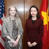 Thứ trưởng Ngoại giao Nguyễn Minh Hằng và Thứ trưởng Ngoại giao Mỹ Allison Hooker. (Ảnh: TTXVN phát)