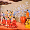 Phần trình diễn của các thí sinh tại Liên hoan ca trù Hà Nội lần thứ Tư. (Ảnh: Tuyết Mai/TTXVN)