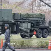 Tên lửa Patriot Advanced Capability-3 tại trụ sở Bộ Quốc phòng Nhật Bản ở thủ đô Tokyo. (Ảnh: Kyodo/TTXVN)