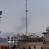 Khói bốc lên sau cuộc không kích của Mỹ và Israel tại Tehran, Iran. (Ảnh: THX/TTXVN)