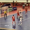 Pha đánh đầu cận thành của đội tuyển Futsal Việt Nam trong trận gặp Liban. (Ảnh: Lê Minh Hưởng/TTXVN)