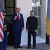 Tổng thống Mỹ Donald Trump (thứ 2, trái) và Tổng thống Ukraine Volodymyr Zelensky tại cuộc gặp ở Nhà Trắng, Washington, D.C., Mỹ, ngày 28/2/2025. (Ảnh: THX/TTXVN)