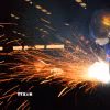 Công nhân làm việc tại nhà máy sản xuất thép tại Trung Quốc. (Nguồn: THX/TTXVN)