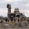 Người dân Palestine tại Khan Younis, Dải Gaza, ngày 12/10/2025. (Nguồn: THX/TTXVN)