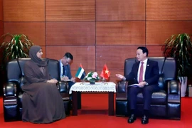 Cuộc đối thoại cấp cao giữa Bộ trưởng Bộ Nông nghiệp và Môi trường Đỗ Đức Duy và Bộ trưởng Bộ Biến đổi Khí hậu và Môi trường UAE Amna bint Abdullah Al Dahak. (Ảnh: Khương Trung) 