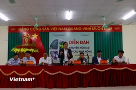 Ban cố vấn chủ trì Diễn đàn khuyến nông @ Nhịp cầu nhà nông. (Ảnh: Bảo Ngọc/ Vietnam+)