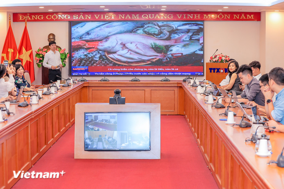 Về góc độ của nhà phát triển mô hình tòa soạn hội tụ, ông Bùi Công Duyến, Giám đốc sản phẩm Tòa soạn hội tụ ONECMS, Công ty Cổ phần Công nghệ NEKO đã thông tin về chiến lược thu hút độc giả trẻ trong kỷ nguyên số. (Ảnh: PV/Vietnam+)