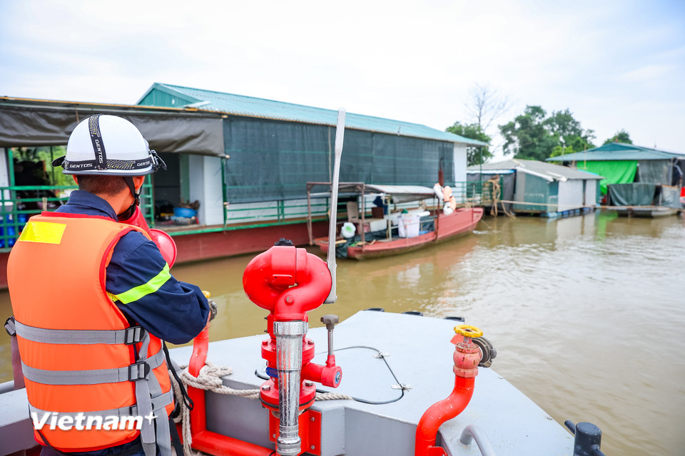 Lực lượng cứu hộ cứu nạn sẽ tiếp tục rà soát, kiểm tra và tuyên truyền để các tổ chức, cá nhân nâng cao nhận thức, chủ động ứng phó thiên tai để hạn chế thấp nhất thiệt hại. (Ảnh: Hoài Nam/Vietnam+)