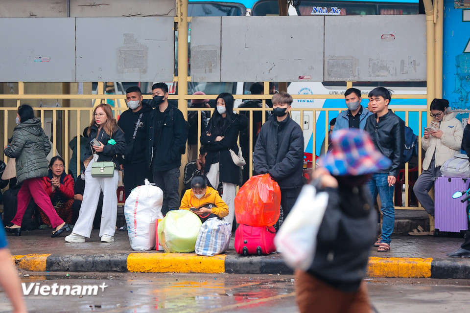 Nhu cầu đi lại của hành khách trong dịp này sẽ dàn đều trong đợt, tập trung cao hơn trong các ngày 24 - 27/1. (Ảnh: Hoài Nam/Vietnam+)