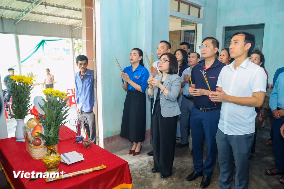 Nhà báo, Liệt sỹ Lê Viết Vượng nguyên phóng viên Thông tấn xã Việt Nam đã hy sinh năm 1971 tại thôn Đông Thuận, xã Phổ Vinh, phường Đức Phổ, tỉnh Quảng Ngãi. (Ảnh: Hoài Nam/Vietnam+)