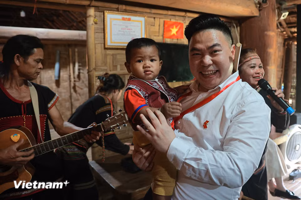 Các hoạt động không chỉ đem đến những trải nghiệm văn hóa mà còn thể hiện quan hệ hữu nghị bền chặt giữa hai nước. (Ảnh: Hoài Nam/Vietnam+)